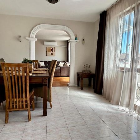 Fenix 2 Bedroom Apartment Varna Center Eksteriør billede