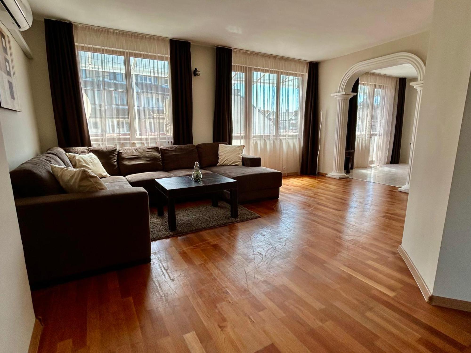 Fenix 2 Bedroom Apartment Varna Center Eksteriør billede